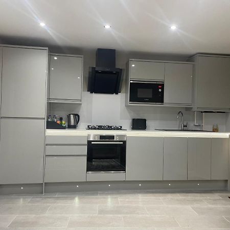 One Bedroom Apartment Goodmayes Exterior foto